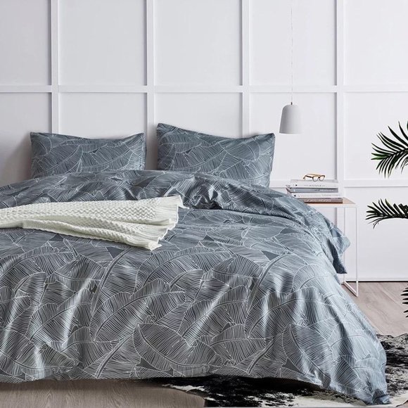 Duvet Cover Set - Picture 1 of 6